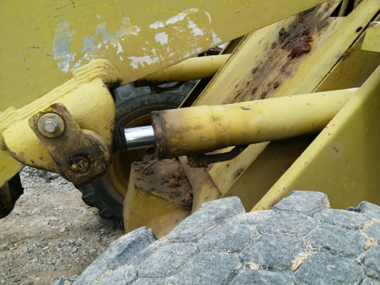 รถตัก TCM 820. สนใจติดต่อ 081 - 6079515 รถตัก TCM 820. สนใจติดต่อ 081 - 6079515