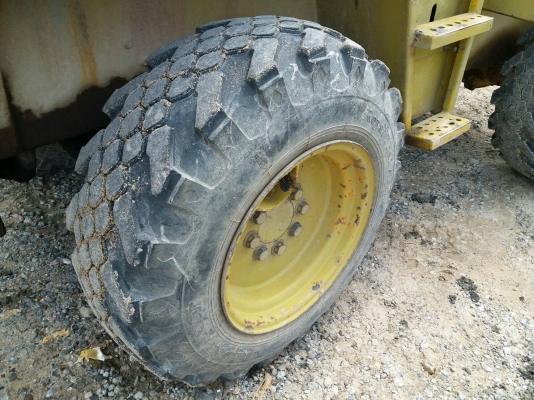 รถตัก TCM 820. สนใจติดต่อ 081 - 6079515 รถตัก TCM 820. สนใจติดต่อ 081 - 6079515