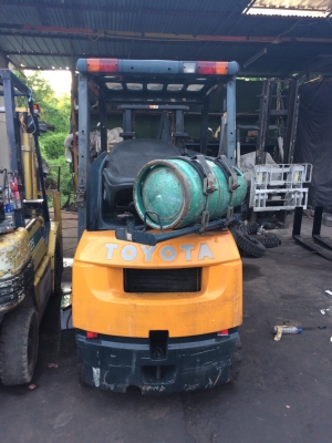 ขาย โฟรคลิฟท์ โตโยต้า รุ่น 7 เบนซิล 1.5 ตัน ขาย โฟรคลิฟท์ โตโยต้า รุ่น 7 เบนซิล 1.5 ตัน