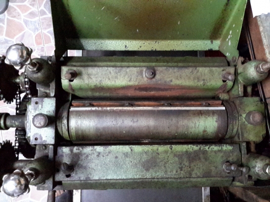 เครื่องไสไม้ Dainichi ไสได้กว้างขนาด 12 นิ้ว