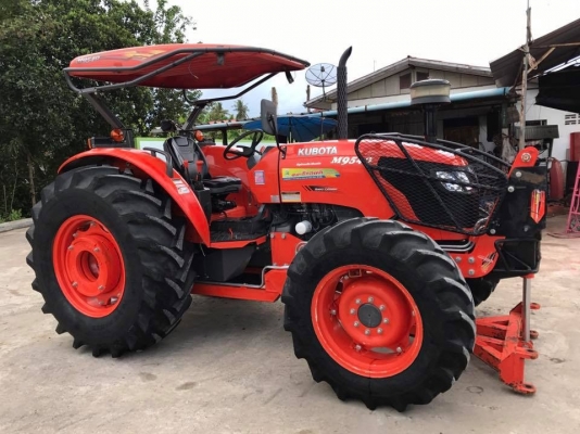 ขายรถไถคูโบต้า #M9540 พร้อมอุปกรณ์  รถทำงาน 700 ชั่วโมง สภาพสวยมาก เหมือนของใหม่ราคา 950000บาท 081-9136451