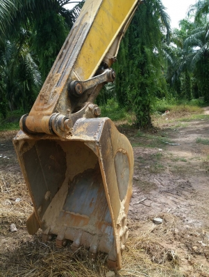 โคมัตสุ Pc 200-7 ทำงาน 9,000 ชม. เอกสารอินวอยราคา 1,500,000 รถชุมพร