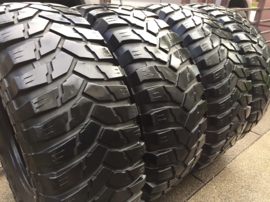 ยาง Mud Maxxis Trepador 35 12.5 16 ปลายปี13 ดอกเต็ม ไม่มีปะ ใช้ยาว ราคาไม่แพง