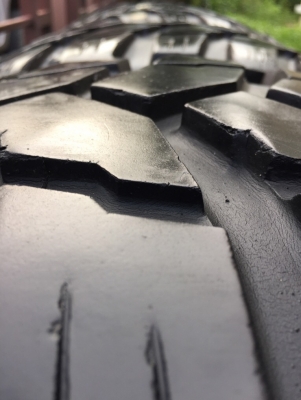 ยาง Mud Maxxis Trepador 35 12.5 16 ปลายปี13 ดอกเต็ม ไม่มีปะ ใช้ยาว ราคาไม่แพง