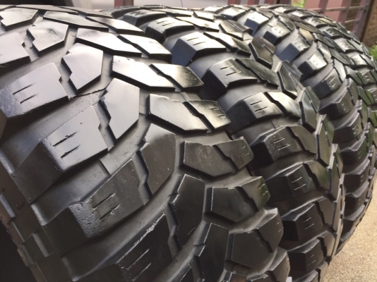 ยาง Mud Maxxis Trepador 35 12.5 16 ปลายปี13 ดอกเต็ม ไม่มีปะ ใช้ยาว ราคาไม่แพง