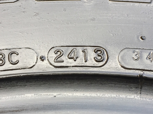 ยาง Mud Maxxis Trepador 35 12.5 16 ปลายปี13 ดอกเต็ม ไม่มีปะ ใช้ยาว ราคาไม่แพง