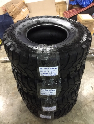 ยาง Mud Maxxis Trepador 35 12.5 16 ปลายปี13 ดอกเต็ม ไม่มีปะ ใช้ยาว ราคาไม่แพง