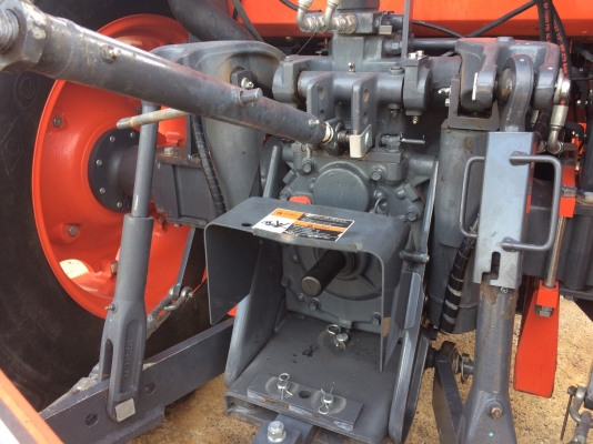 ขายรถไถคูโบต้า M9540 สีเดิมจากโรงงาน สวยเหมือนใหม่ รถทำงาน 787 ชั่วโมง เล่มพร้อม ปี58 รถยึด ราคาเพียง 968,000 บาท โทร 081-9136451 คุนโบว์ ขอดูรูปเพิ่มเติม Line:Bow6451 ค่ะ พร้อมจัดส่งฟรีทั่วประเทศ