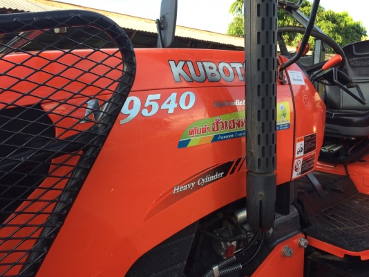 ขายรถไถคูโบต้า M9540 สีเดิมจากโรงงาน สวยเหมือนใหม่ รถทำงาน 787 ชั่วโมง เล่มพร้อม ปี58 รถยึด ราคาเพียง 968,000 บาท โทร 081-9136451 คุนโบว์ ขอดูรูปเพิ่มเติม Line:Bow6451 ค่ะ พร้อมจัดส่งฟรีทั่วประเทศ