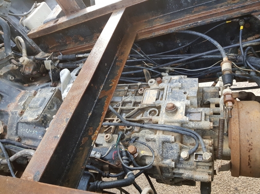 ขายเดก้า270 ปี48 เครื่องดำ เกียร์เดิม กระบะเนียมซุ่นชัย มือเดียวป้ายแดง