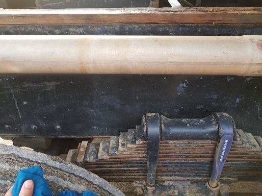 ขายเดก้า270 ปี48 เครื่องดำ เกียร์เดิม กระบะเนียมซุ่นชัย มือเดียวป้ายแดง