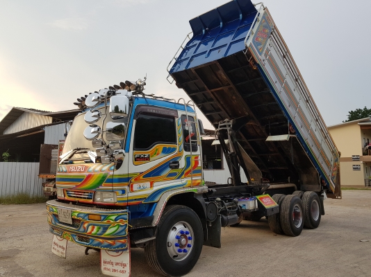 ขายเดก้า270 ปี48 เครื่องดำ เกียร์เดิม กระบะเนียมซุ่นชัย มือเดียวป้ายแดง