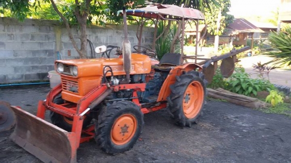 เก่นอก L2000DT สองเพลา พร้อมดันหน้า ผาลหลัง3 เก่นอก L2000DT สองเพลา พร้อมดันหน้า ผาลหลัง3