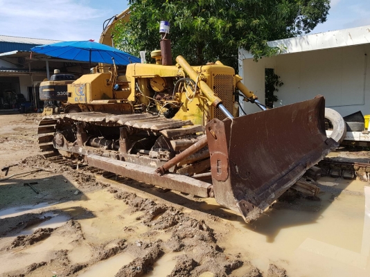 D5B ตีนเป็ด ราคา 500,000 บาท รถภาคกลาง D5B ตีนเป็ด ราคา 500,000 บาท รถภาคกลาง