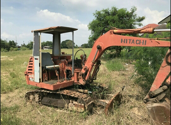 ขายรถดันแบ็คโฮ HITACHI KH40 เครื่อง ISUZU 4 สูบ กระบอกไฮดรอลิค2กระบอก