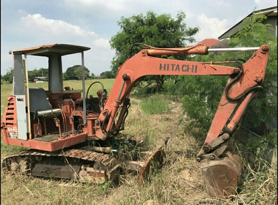 ขายรถดันแบ็คโฮ HITACHI KH40 เครื่อง ISUZU 4 สูบ กระบอกไฮดรอลิค2กระบอก