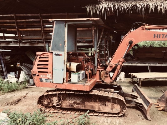 ขายรถดันแบ็คโฮ HITACHI KH40 เครื่อง ISUZU 4 สูบ กระบอกไฮดรอลิค2กระบอก