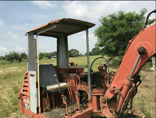 ขายรถดันแบ็คโฮ HITACHI KH40 เครื่อง ISUZU 4 สูบ กระบอกไฮดรอลิค2กระบอก