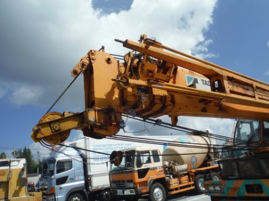 รถเครนล้อยาง4ล้อ Tadano รถเครนล้อยาง4ล้อ Tadano