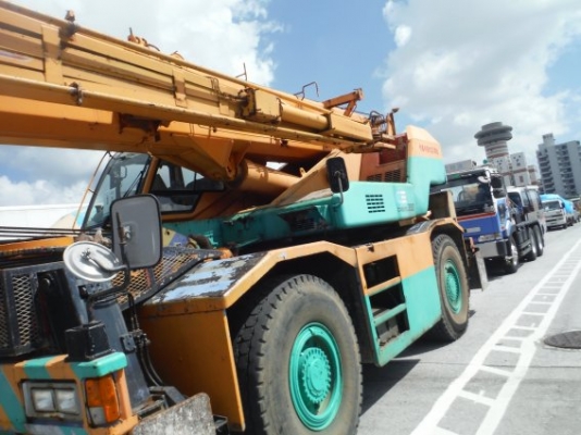 รถเครนล้อยาง4ล้อ Tadano