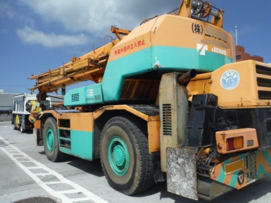 รถเครนล้อยาง4ล้อ Tadano รถเครนล้อยาง4ล้อ Tadano