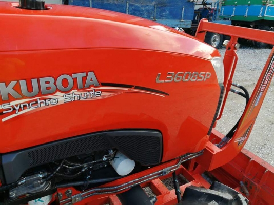 คูโบต้า L3608SP 4 WD  รถเกรด A ใบมีดตราช้าง ตัดหญ้าใหม่ ทำงาน 264 ชั่วโมง