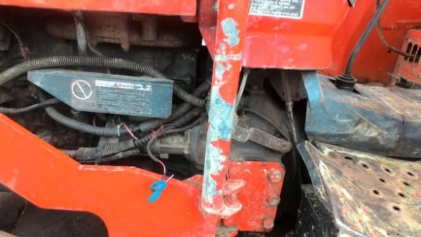 KUBOTA M9000 รถพร้อมใช้ อุปกรณ์ 2ชิ้น ยังใช้งานอยู่ ราคาต่อรองได้ สนใจติดต่อ 0872976734