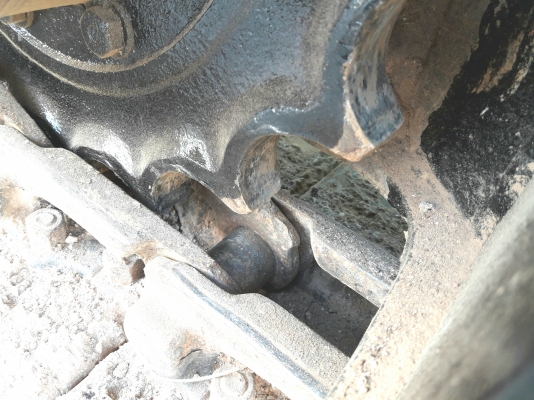 ขายkomatsu pc40-7 ตู้เก๋งพร้อมใช้
