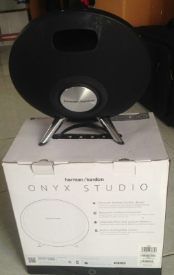 ขาย ลำโพง Harman Kardon ONYX  Studio ลำโพง Bluetooth มือสองจากญี่ปุ่น ลูกละ 5,000 บาท พร้อมส่งครับ