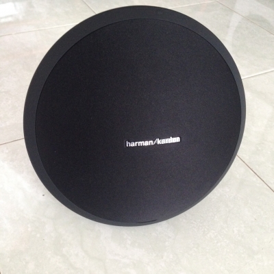 ขาย ลำโพง Harman Kardon ONYX  Studio ลำโพง Bluetooth มือสองจากญี่ปุ่น ลูกละ 5,000 บาท พร้อมส่งครับ