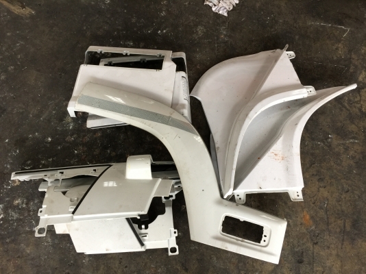 ขายเหมากะจังหน้ารถบรรทุก ISUZU 11 ชิ้น