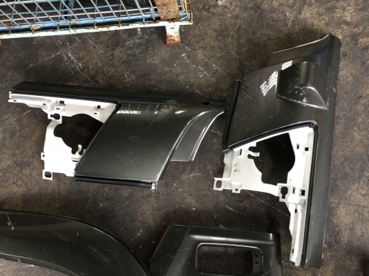 ขายเหมากะจังหน้ารถบรรทุก ISUZU 11 ชิ้น ขายเหมากะจังหน้ารถบรรทุก ISUZU 11 ชิ้น