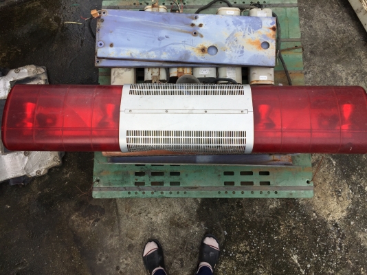 ไฟไซเรนรถดับเพลิง 24V จากญี่ปุ่นแท้