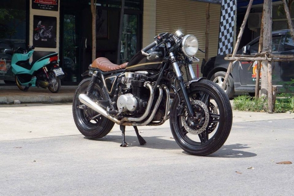 ร้าน วุฒิ นนบุรี Honda cb 650ทะเบียนแท้ สาวๆ
