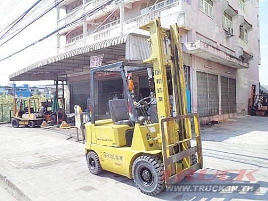 ขายรถยกมิตซูบิชิ 1.5 ตัน เครื่องเบนซิน กระบอกคู่ เสาสูง 4 เมตร  ยางตันใหม่ พวงมาลัยเพาเว่อร์  สีเดิมจากนอก นำเข้าจากญี่ปุ่น ใช้งานได้ทันที ราคา130000