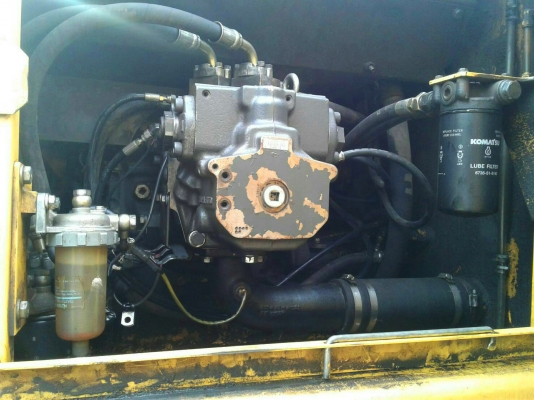 ขายรถแบคโฮ KOMATSU PC200-7 ใช้งาน 9พันชั่วโมง สวยเต็ม ทำงานสมบูรณ์ทุกระบบ