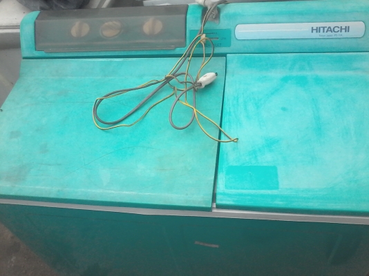 ขายเครื่องซักผ้าฮิตาชิ2ถังสภาพดีราคาถูกใช้ได้ดีปรกติ