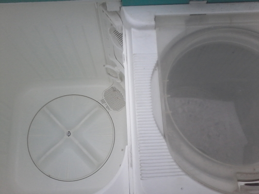 ขายเครื่องซักผ้าฮิตาชิ2ถังสภาพดีราคาถูกใช้ได้ดีปรกติ