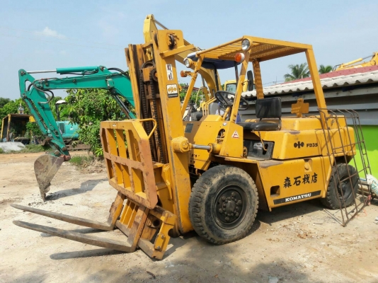 ขายค่ะ โฟล์คลิฟ KOMATSU FD 35-2  เก่าญี่ปุ่นแท้  สภาพดี  พร้อมใช้  โทร 089-7462641  สุวรรรณี