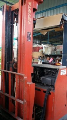 ขาย รถไฟฟ้ายืนขับโตโยต้า เสา 5.5 m. รถใช้งานปกติ ขาย รถไฟฟ้ายืนขับโตโยต้า เสา 5.5 m. รถใช้งานปกติ