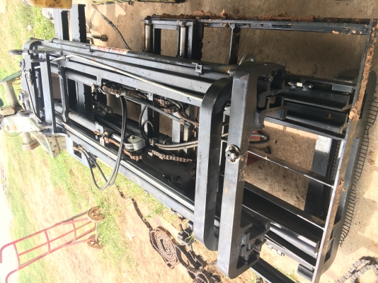 เสารถโฟล์คลิฟต์ เสารถโฟล์คลิฟต์