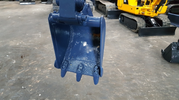 ขาย รถขุด KOMATSU  รุ่น PC05-1- มือสองญี่ปุ่น แทรกเหล็ก สลัก บูทเอวแน่น 100\% ขนาดเล็ก ขับขึ้นปิคอัพได้  สวยพร้อมใช้งาน มือถือ 0818753444