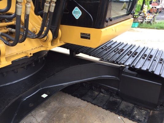 CAT 320D ญี่ปุ่น