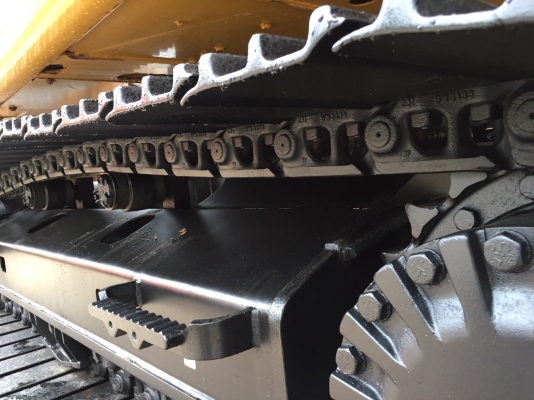 CAT 320D ญี่ปุ่น