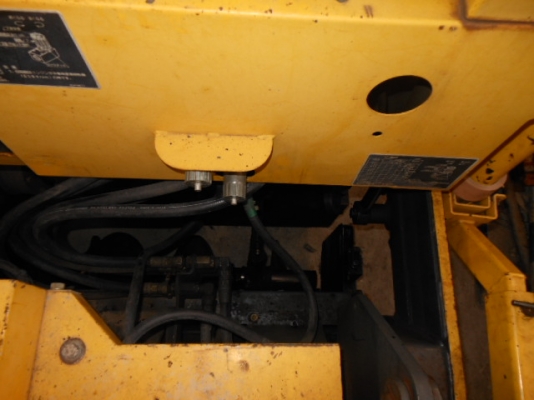 Sumitomo HA60C-3 : รถปูยาง 6 เมตร *แทรคยาง โทร. 080-6565422 (หนิง)