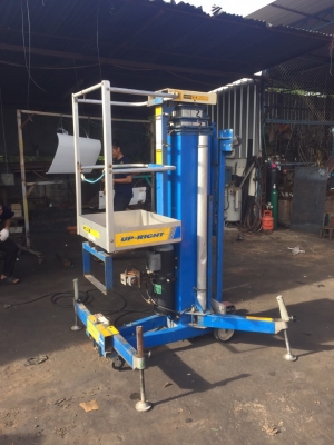 ขายด่วนรถกระเช้าทำงานในที่สูง UP RIGHT (ประเทศอังกฤษ) ความสูงพื้นที่ทำงาน 8 เมตร