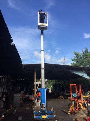 ขายด่วนรถกระเช้าทำงานในที่สูง UP RIGHT (ประเทศอังกฤษ) ความสูงพื้นที่ทำงาน 8 เมตร