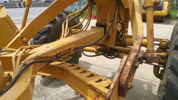 รถเกรด MOTOR GRADER CATERPILLAR 140H S/N. 2ZK05651