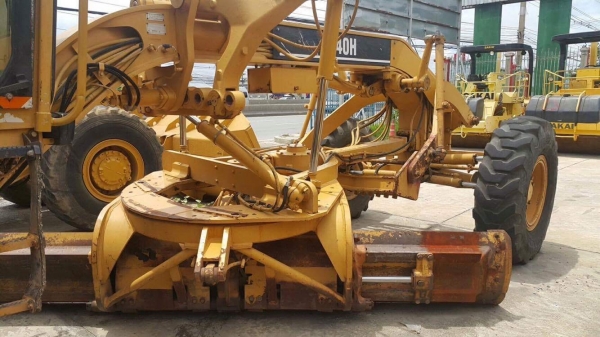 รถเกรด MOTOR GRADER CATERPILLAR 140H S/N. 2ZK05651