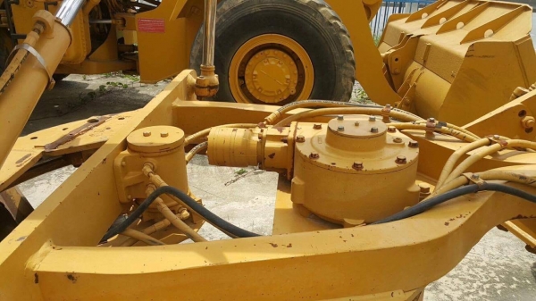 รถเกรด MOTOR GRADER CATERPILLAR 140H S/N. 2ZK05651